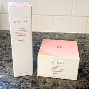 MoNat Be Gentle cleanser and moisturizing set